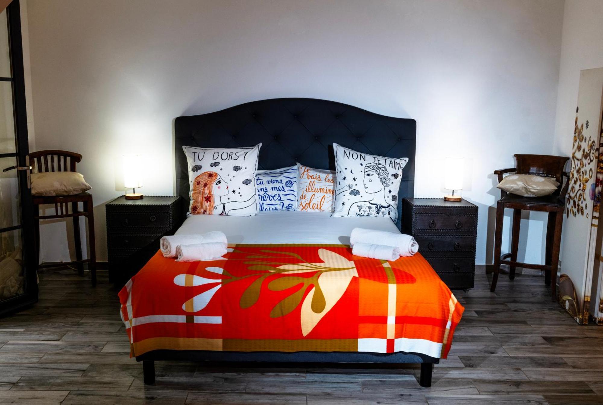 Les Canoubiers Luxe Et Serenite Au Coeur De Saint-Tropez Suites Spacieuses Avec Jardin Enchanteur Værelse billede
